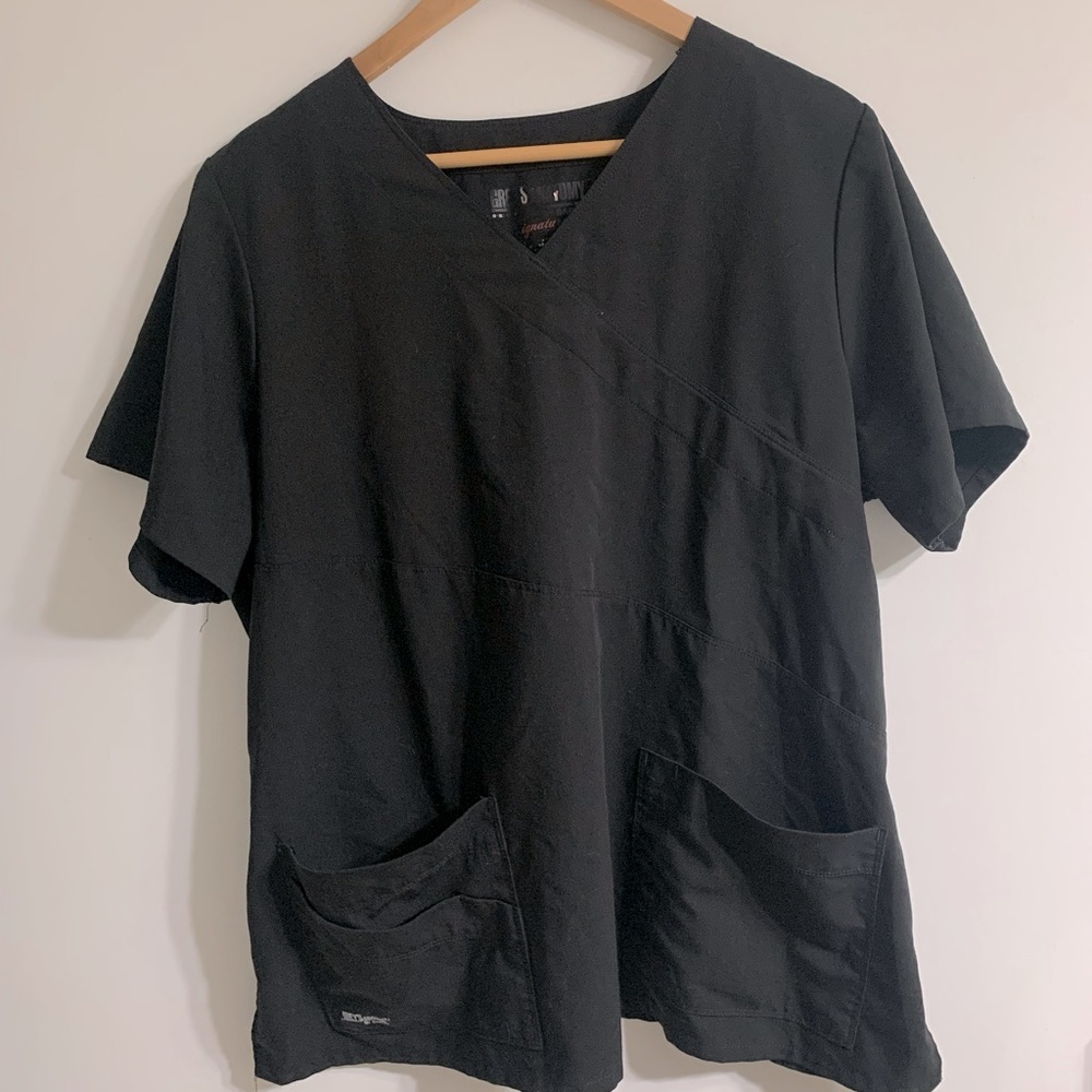 2XL Black Grey’s Anatomy Signature Scrub Top.